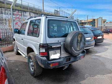 Mitsubishi Pajero 2.5 TDI 3p gancio traino 98