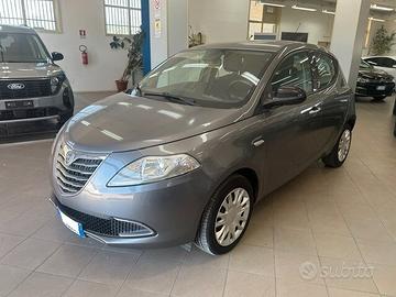 Lancia Ypsilon 1.2 69 CV 5 porte Gold