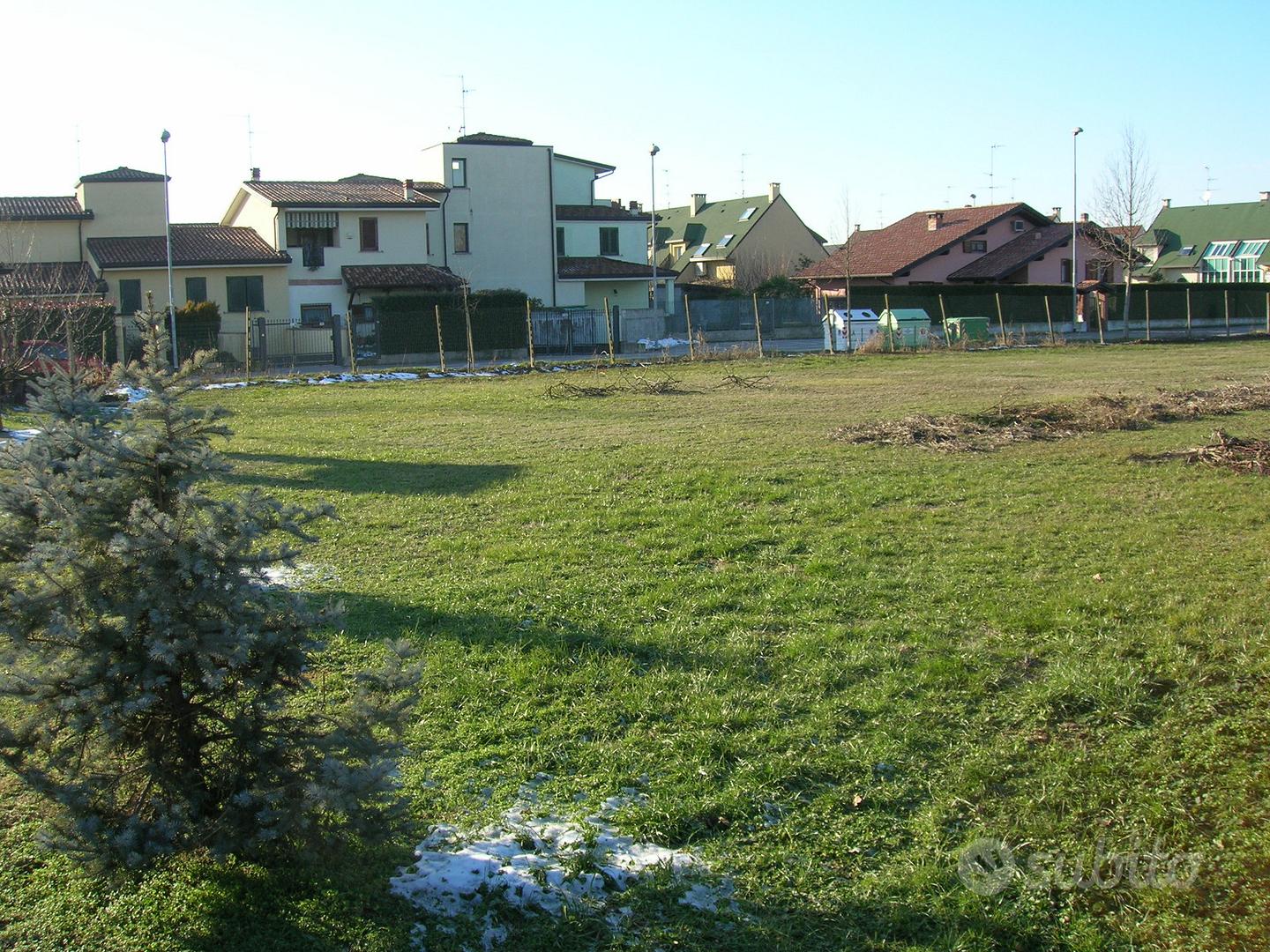 Terreno edificabile divisibile a lotti - Vista 2
