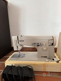 Macchina da cucire Necchi 503