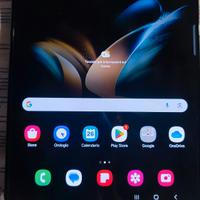 Samsung Z Fold4 con difetto