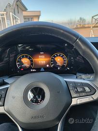 VOLKSWAGEN Golf 8ª serie - 2020