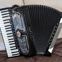 Fisarmonica Titano royal