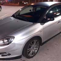 Lancia Delta 1.9 twin turbo( Oro, 190cv)