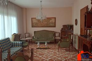 APPARTAMENTO COMODO IN ZONA CENTRALE