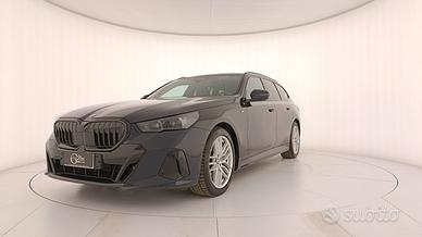 BMW Serie 5 G61 2024 Touring - 540d Touring 48V xd
