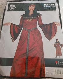 Abito sacerdotessa medievale