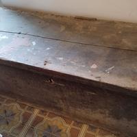 Antichissima cassapanca in noce