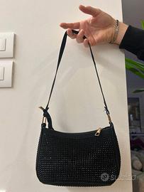 Borsetta nera con brillantini