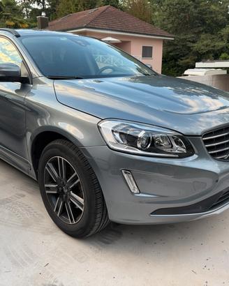 Volvo XC60 2017 D4 AWD 2.4d 5 cilindri