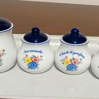 Barattolini in ceramica