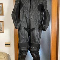 Tuta in pelle da moto