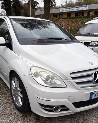 MERCEDES - Classe B - 180 CDI Sport