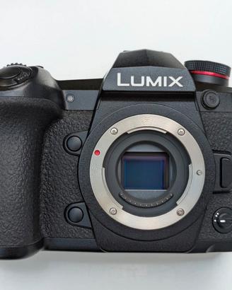 Panasonic lumix G9