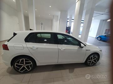 VOLKSWAGEN Golf 8ª serie - 2020