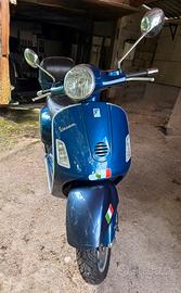 Vespa GTS 200L – pronta all’uso