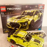 LEGO Technic Ford Mustang Shelby GT500