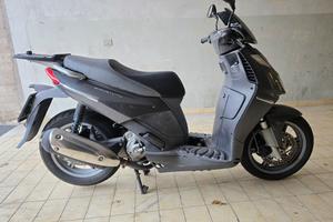 Aprilia sporticity 250