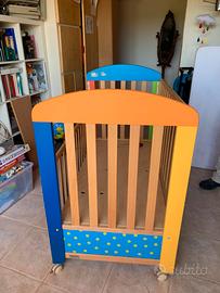 Lettino con sbarre