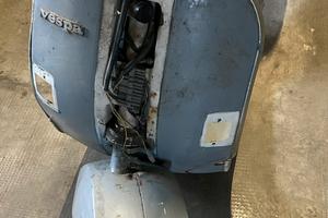 Vespa PK 50 S da restaurare
