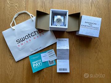 Swatch x Omega “Mission to Earth” moonshine gold