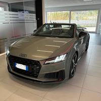 Audi TT Roadster 40 2.0 tfsi s-tronic S-line