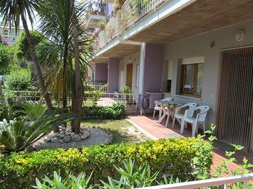 Appartamento con giardino privato