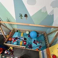 Letto montessori forma tenda