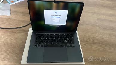 MacBook Air M3 15" 16GB 512GB – non funzionante