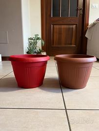 2 vasi diametro 24cm