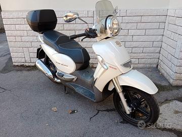 Scooter scarabeo 300s