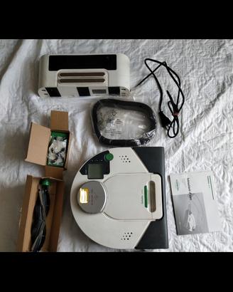 Folletto VR100 robot