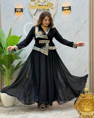Abaya eleganti e di vari stili  