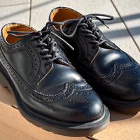 Dr. Martens Brogue 3989 nere in pelle - N.37