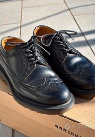 Dr. Martens Brogue 3989 nere in pelle - N.37