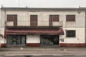 Villafranca di Verona: Stabile Indipendente