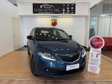 Lancia Ypsilon 1.0 FireFly S&S Hybrid Alberta Ferr