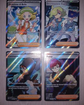 Lotto di 4 Carte Pokemon Ita Allenatore Full Art