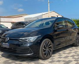Volkswagen Golf 8 Life 2.0 TDI 116CV DSG