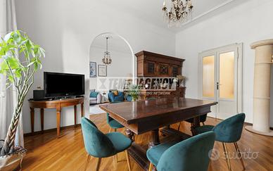 ELEGANTE RESIDENZA IN STABILE SIGNORILE