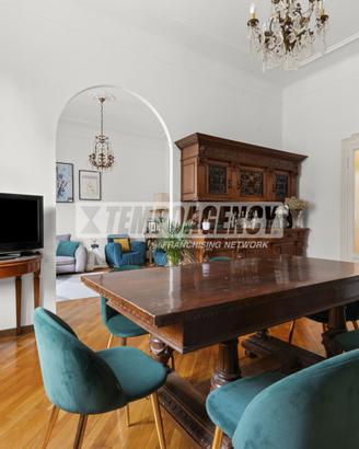 ELEGANTE RESIDENZA IN STABILE SIGNORILE