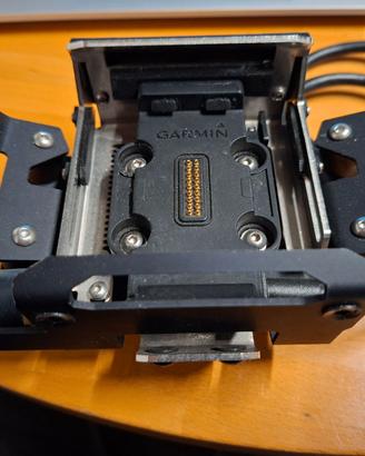 Supporto a manubrio Garmin Montana/ BMW Navigator