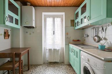 3 LOCALI A LA SPEZIA