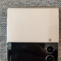 Z Flip 4 schermo danneggiato