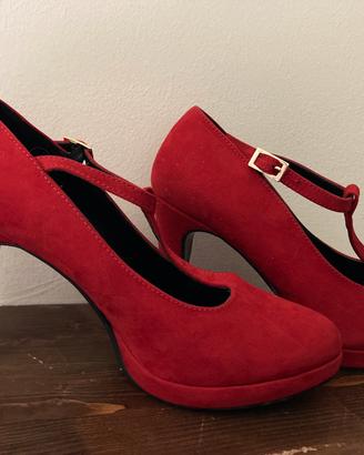 Scarpe rosse bellissime