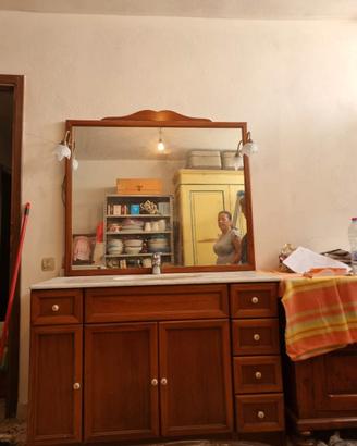 Mobile da bagno con lavabo incassato