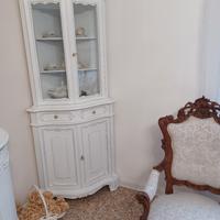 mobile ad angolo rifatto shabby 