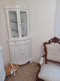 mobile ad angolo rifatto shabby 