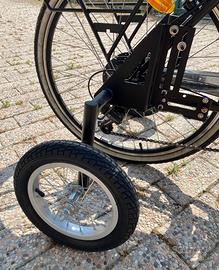 Ruote di supporto / stabilizzatori bici elettrica