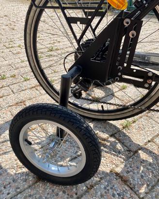 Ruote di supporto / stabilizzatori bici elettrica